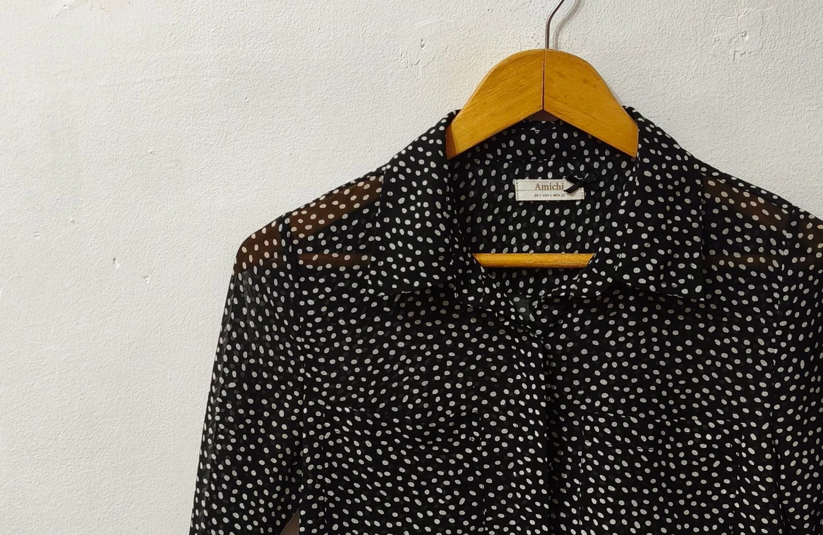 Camisa de lunares preta e branca Amichi mulher Talla S – photo 5